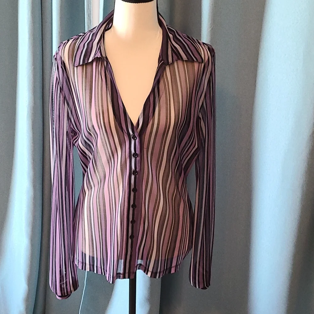 Button down blouse (bundle only) - Picture 1 of 2